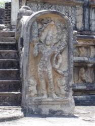 Polonnaruwa - vatadage gardien de seuil
